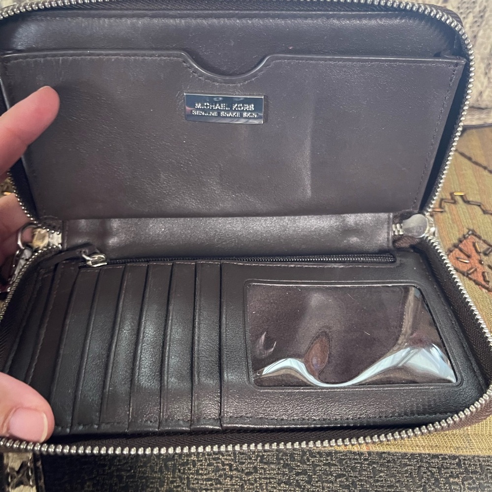 Michael Kors REAL Snakeskin Tote and Wallet Set - Picture 4 of 15